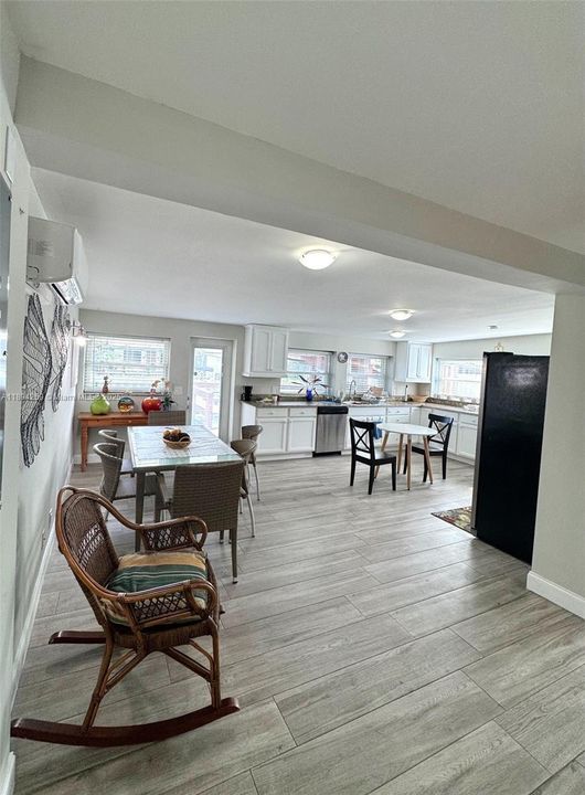 На продажу: $599,000 (3 спален, 2 ванн, 1358 Квадратных фут)