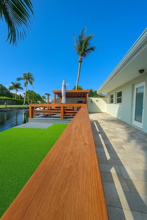 На продажу: $599,000 (3 спален, 2 ванн, 1358 Квадратных фут)