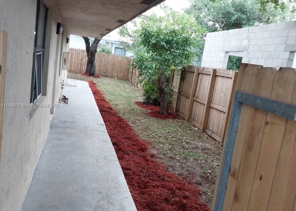 最近租的: $2,000 (3 贝兹, 1 浴室, 1000 平方英尺)