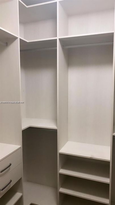 待售: $1,600,000 (5 贝兹, 4 浴室, 3292 平方英尺)