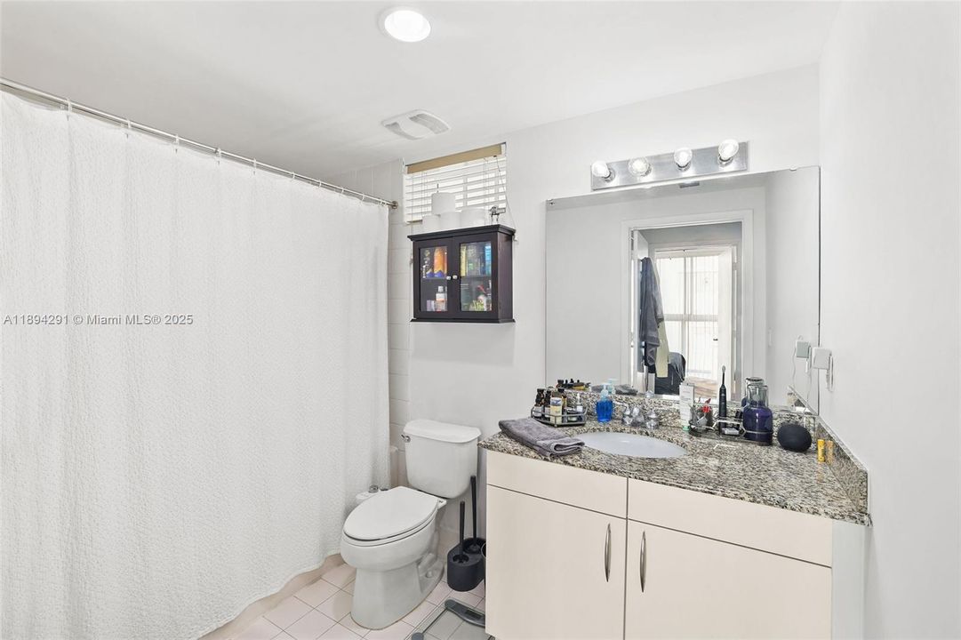 En Venta: $340,000 (1 camas, 1 baños, 770 Pies cuadrados)