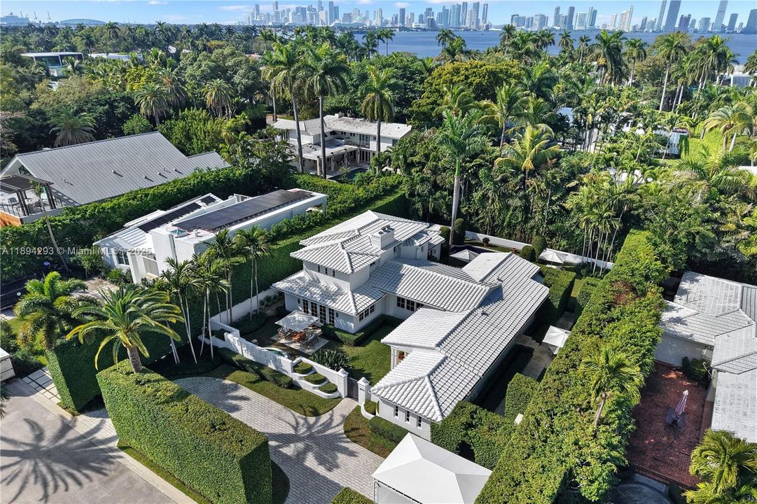 For Sale: $8,980,000 (4 beds, 4 baths, 3857 Square Feet)