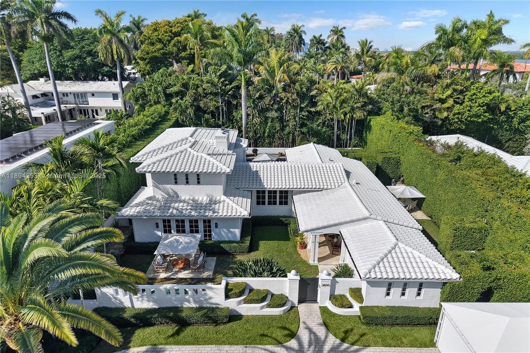 For Sale: $8,980,000 (4 beds, 4 baths, 3857 Square Feet)