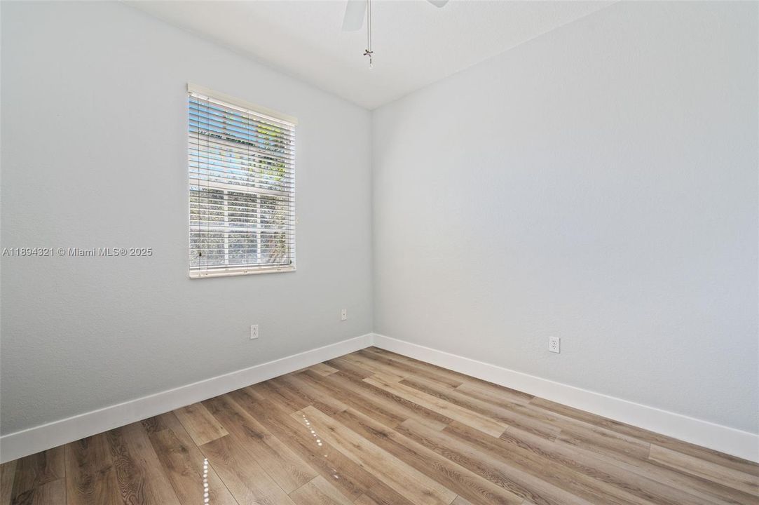 En Venta: $475,000 (4 camas, 2 baños, 1720 Pies cuadrados)