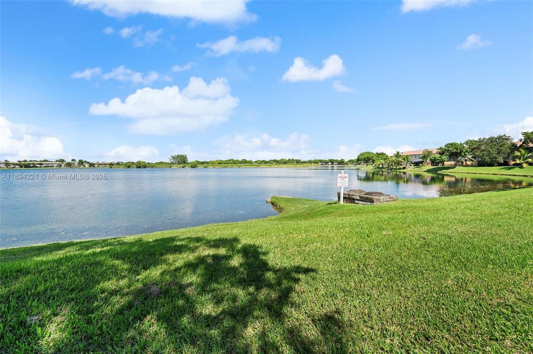 En Venta: $475,000 (4 camas, 2 baños, 1720 Pies cuadrados)