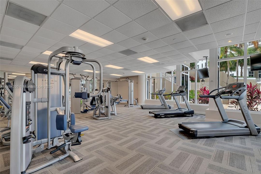 待售: $950,000 (2 贝兹, 2 浴室, 1280 平方英尺)