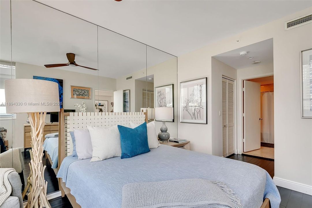 待售: $950,000 (2 贝兹, 2 浴室, 1280 平方英尺)