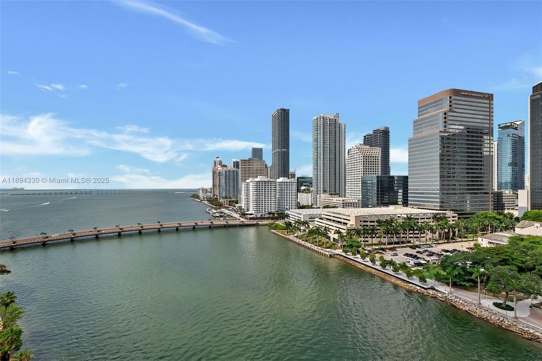 待售: $950,000 (2 贝兹, 2 浴室, 1280 平方英尺)