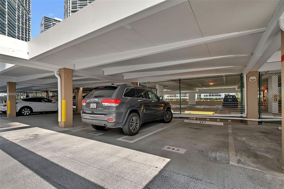 待售: $950,000 (2 贝兹, 2 浴室, 1280 平方英尺)