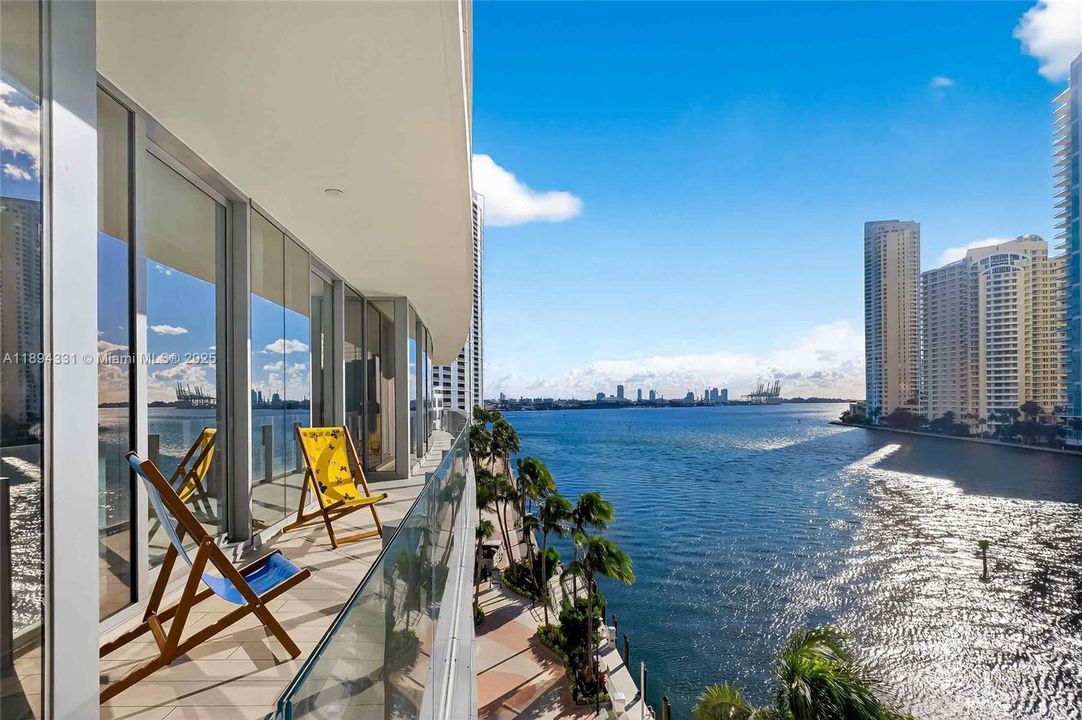 For Sale: $4,388,800 (4 beds, 5 baths, 3021 Square Feet)