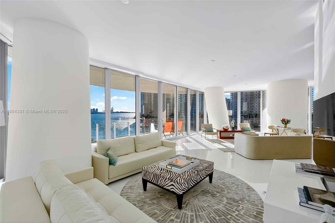 For Sale: $4,388,800 (4 beds, 5 baths, 3021 Square Feet)