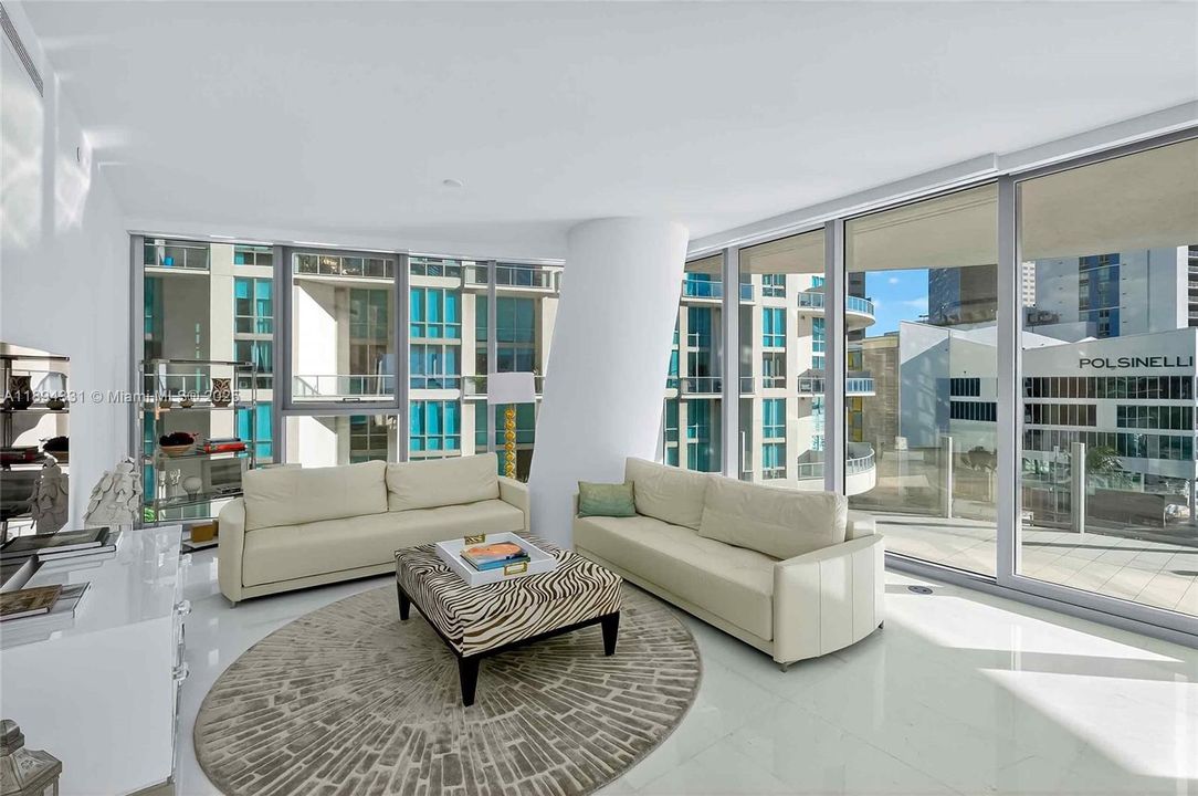 For Sale: $4,388,800 (4 beds, 5 baths, 3021 Square Feet)