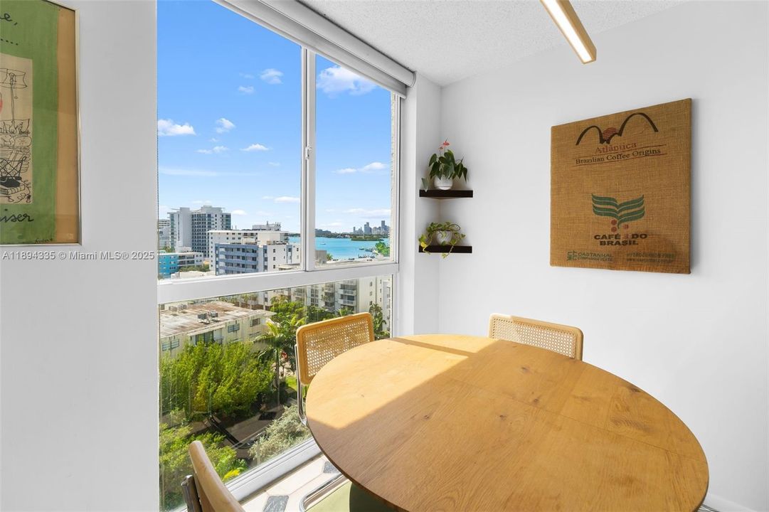 На продажу: $445,000 (1 спален, 2 ванн, 750 Квадратных фут)