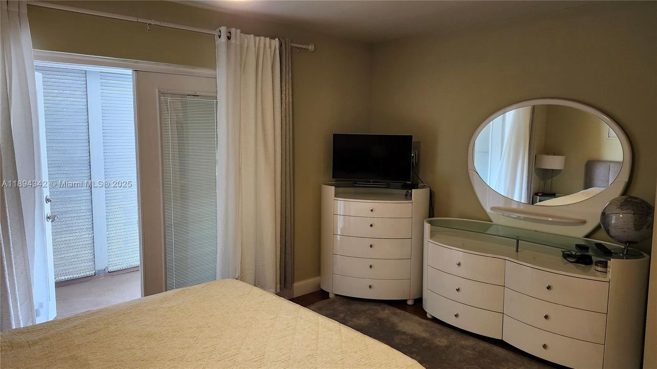 Activo con contrato: $139,900 (1 camas, 1 baños, 704 Pies cuadrados)