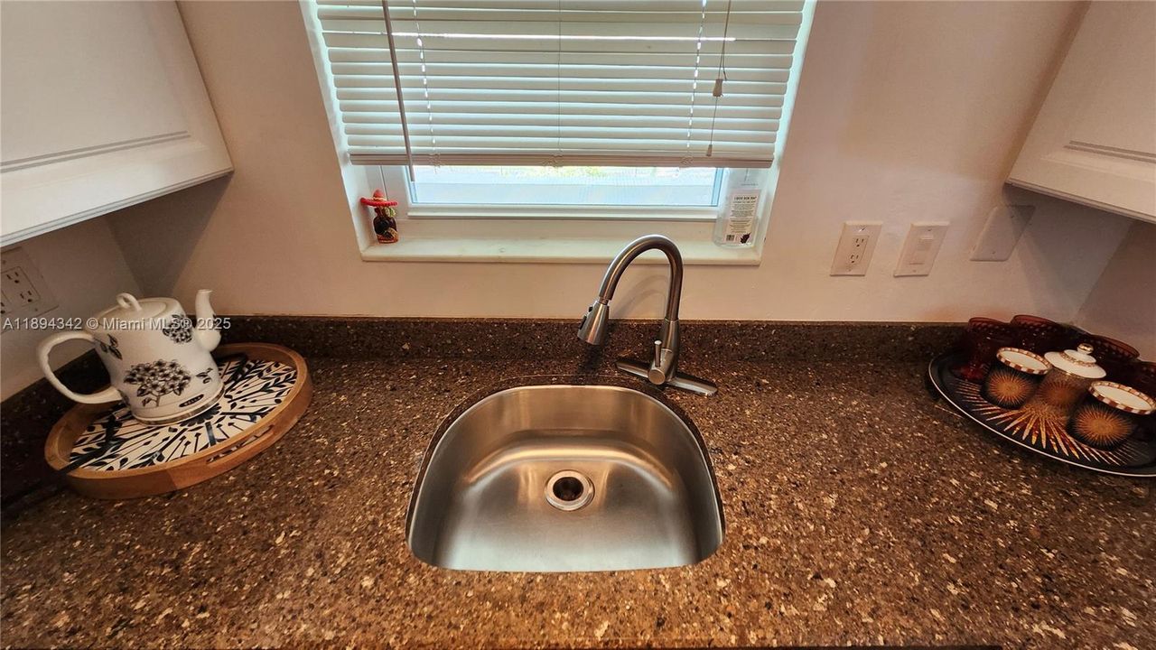 Activo con contrato: $139,900 (1 camas, 1 baños, 704 Pies cuadrados)