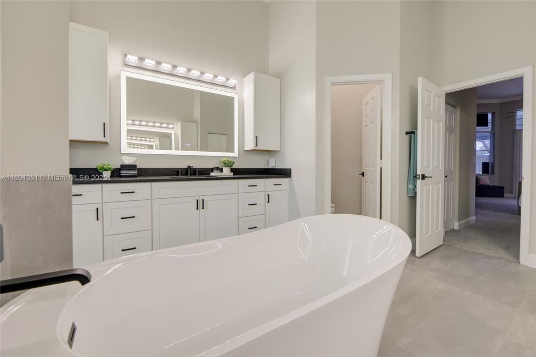 На продажу: $1,250,000 (5 спален, 3 ванн, 2946 Квадратных фут)