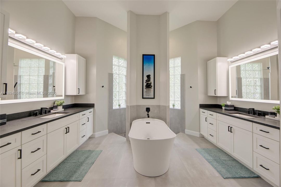 На продажу: $1,250,000 (5 спален, 3 ванн, 2946 Квадратных фут)