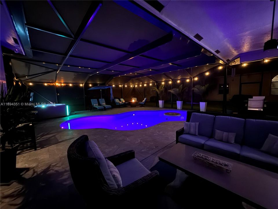 На продажу: $1,250,000 (5 спален, 3 ванн, 2946 Квадратных фут)