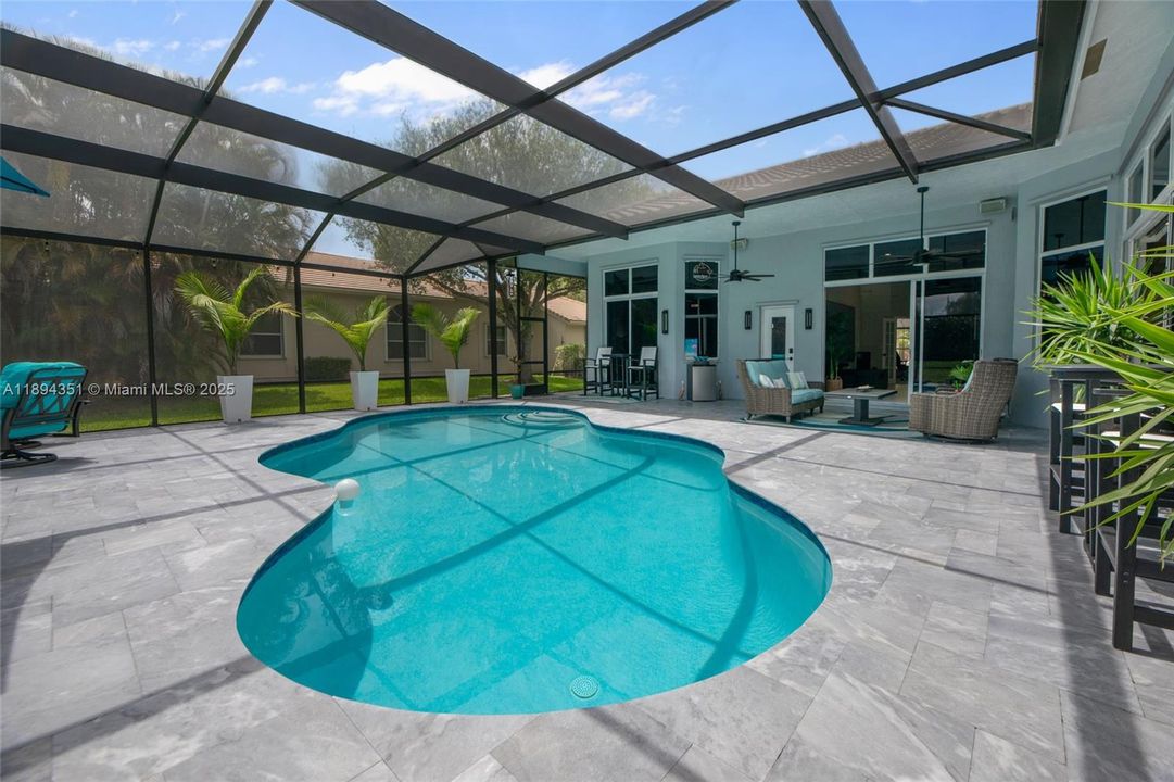 На продажу: $1,250,000 (5 спален, 3 ванн, 2946 Квадратных фут)