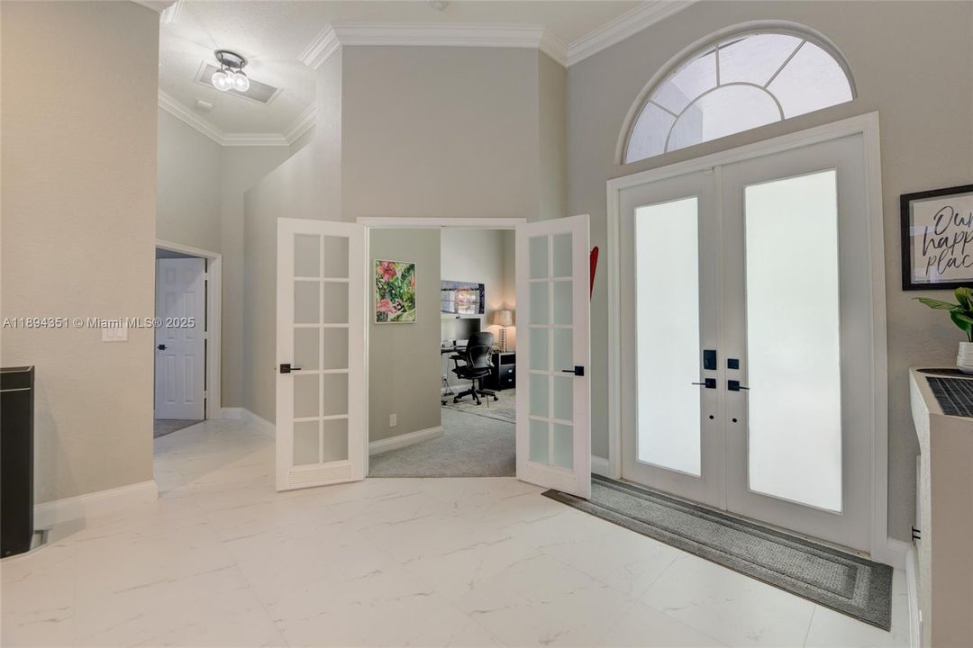 На продажу: $1,250,000 (5 спален, 3 ванн, 2946 Квадратных фут)