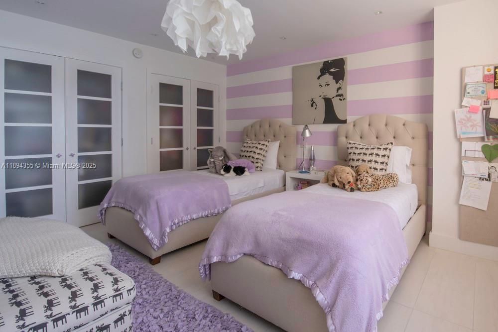 Active With Contract: $4,500 (2 beds, 2 baths, 1950 Square Feet)