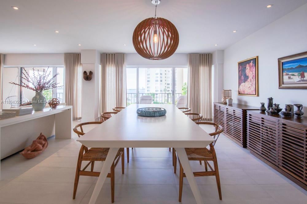 Active With Contract: $4,500 (2 beds, 2 baths, 1950 Square Feet)