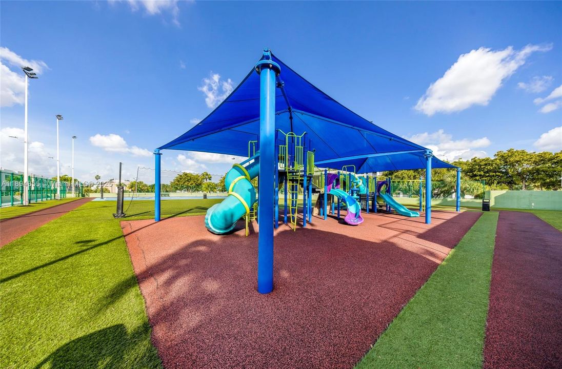 Active With Contract: $4,500 (2 beds, 2 baths, 1950 Square Feet)