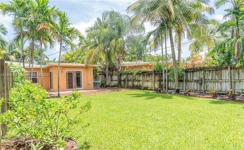 最近租的: $2,500 (2 贝兹, 2 浴室, 1200 平方英尺)