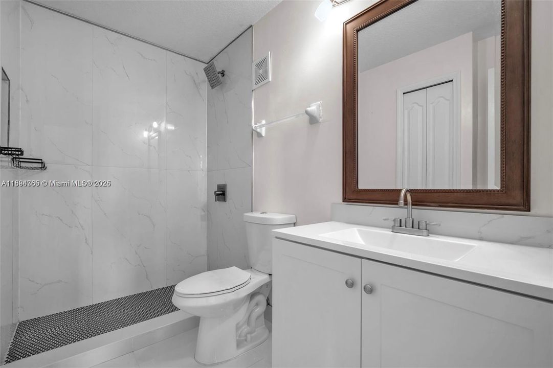 Active With Contract: $2,850 (3 beds, 2 baths, 1445 Square Feet)