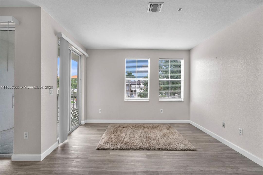 Active With Contract: $2,850 (3 beds, 2 baths, 1445 Square Feet)