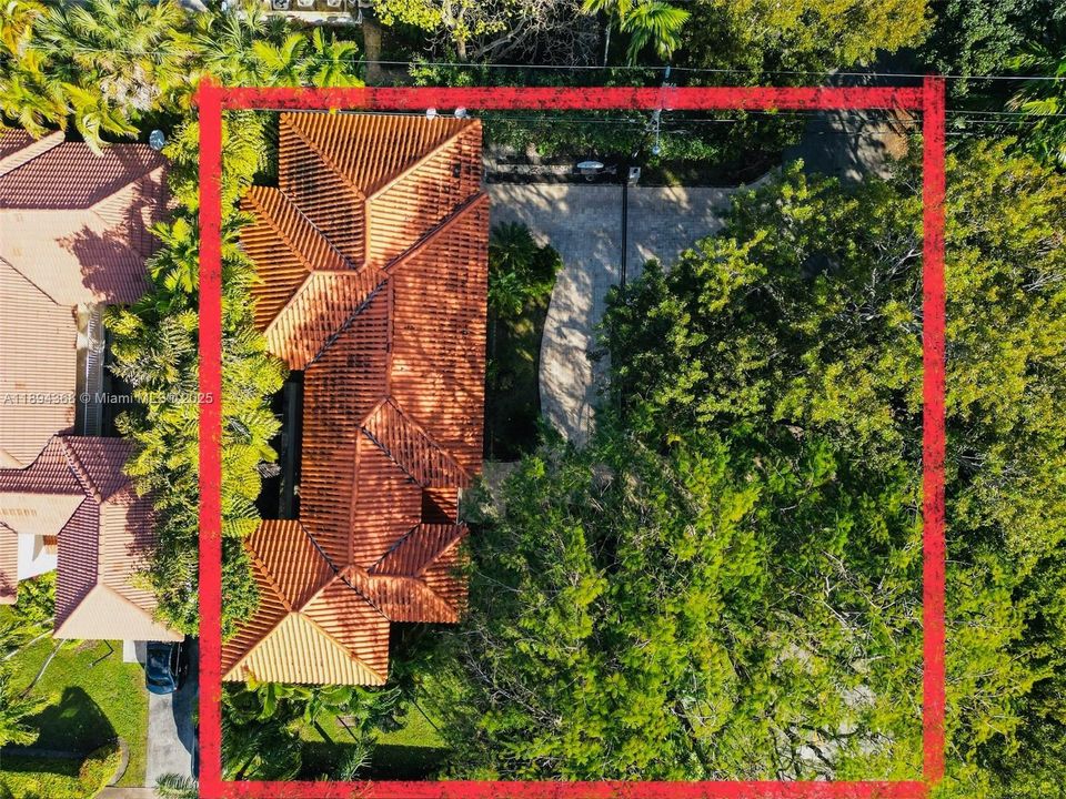 En Venta: $1,750,000 (3 camas, 3 baños, 2768 Pies cuadrados)