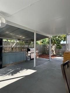 For Sale: $415,000 (2 beds, 2 baths, 951 Square Feet)