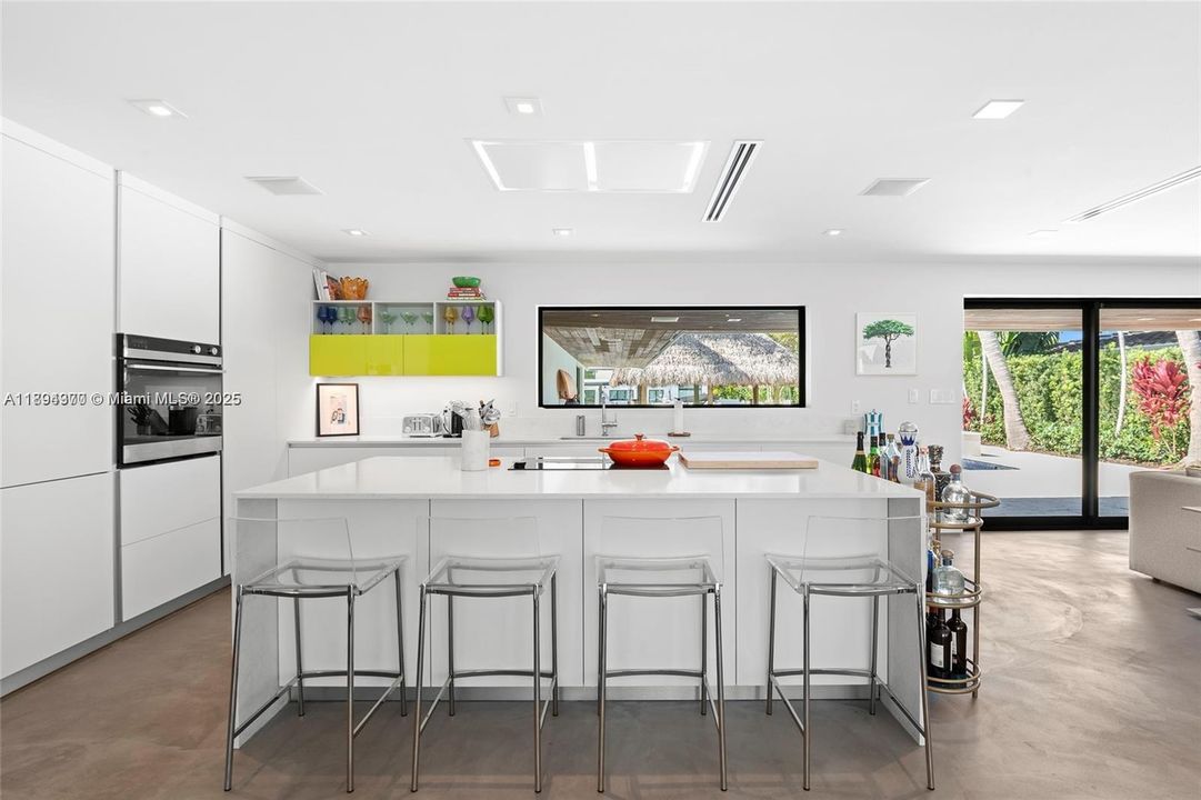 Recently Rented: $14,000 (4 beds, 3 baths, 2480 Square Feet)