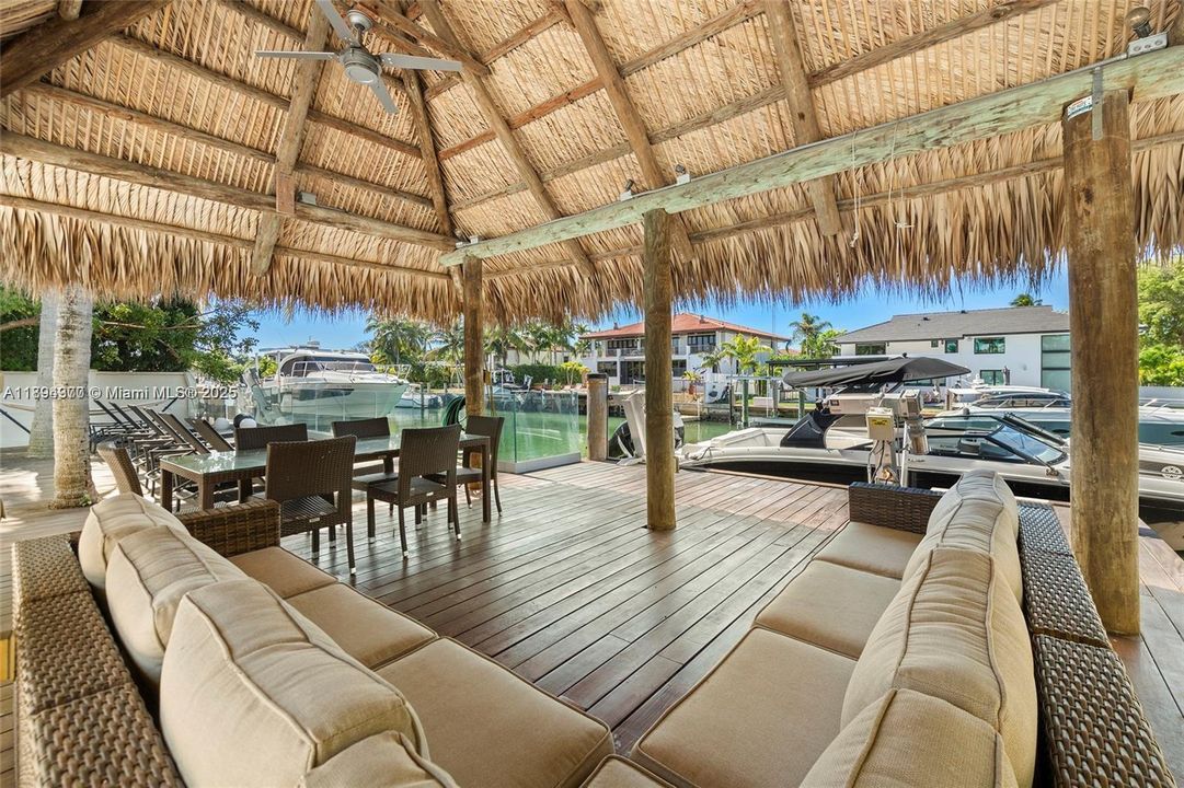 Recently Rented: $14,000 (4 beds, 3 baths, 2480 Square Feet)