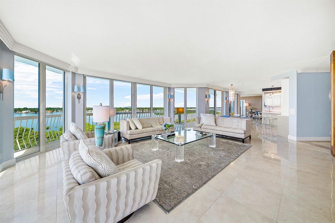 004-2100SouthOceanBoulevard-605N-PalmBea