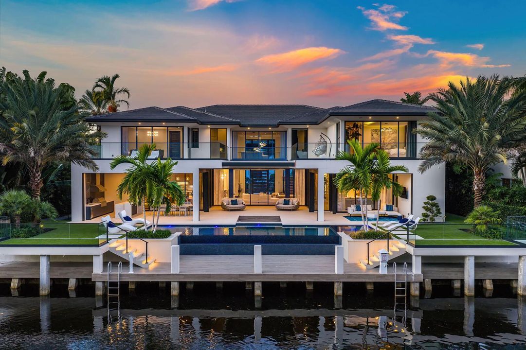 212_Alexander_Palm_Road_Dusk_14