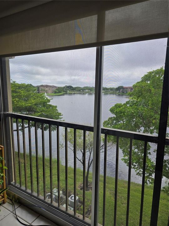 En Venta: $315,000 (2 camas, 2 baños, 1533 Pies cuadrados)