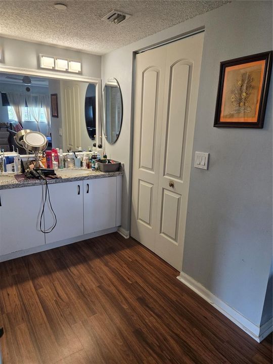 En Venta: $315,000 (2 camas, 2 baños, 1533 Pies cuadrados)