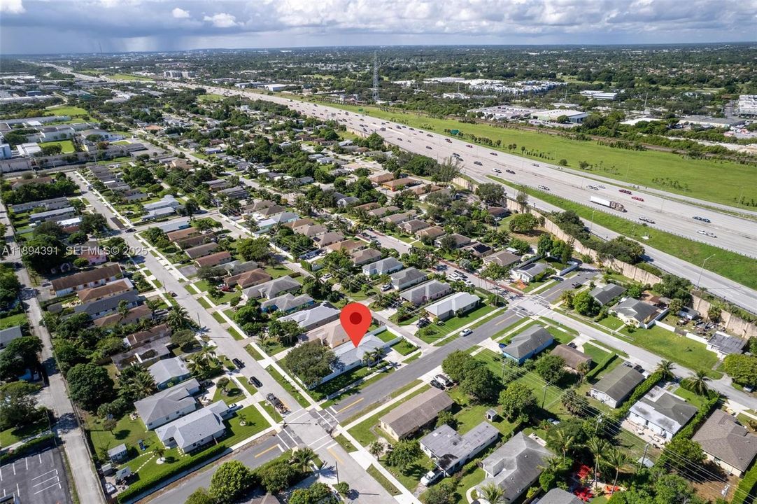 На продажу: $770,000 (3 спален, 2 ванн, 1436 Квадратных фут)