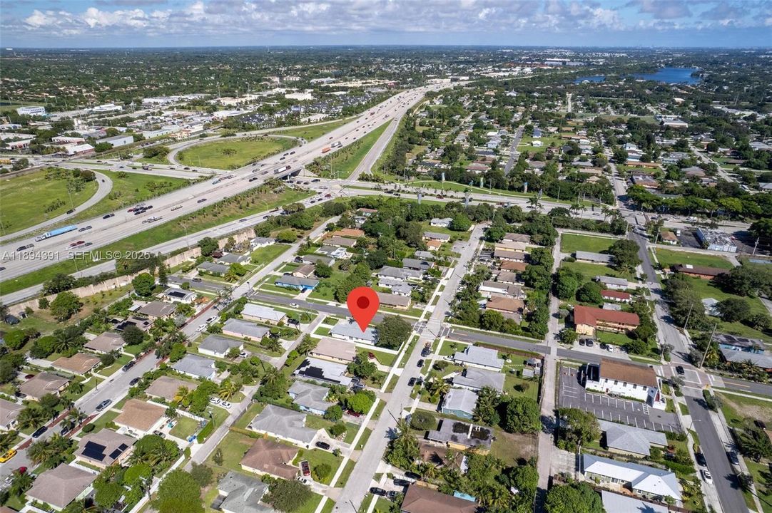 На продажу: $770,000 (3 спален, 2 ванн, 1436 Квадратных фут)