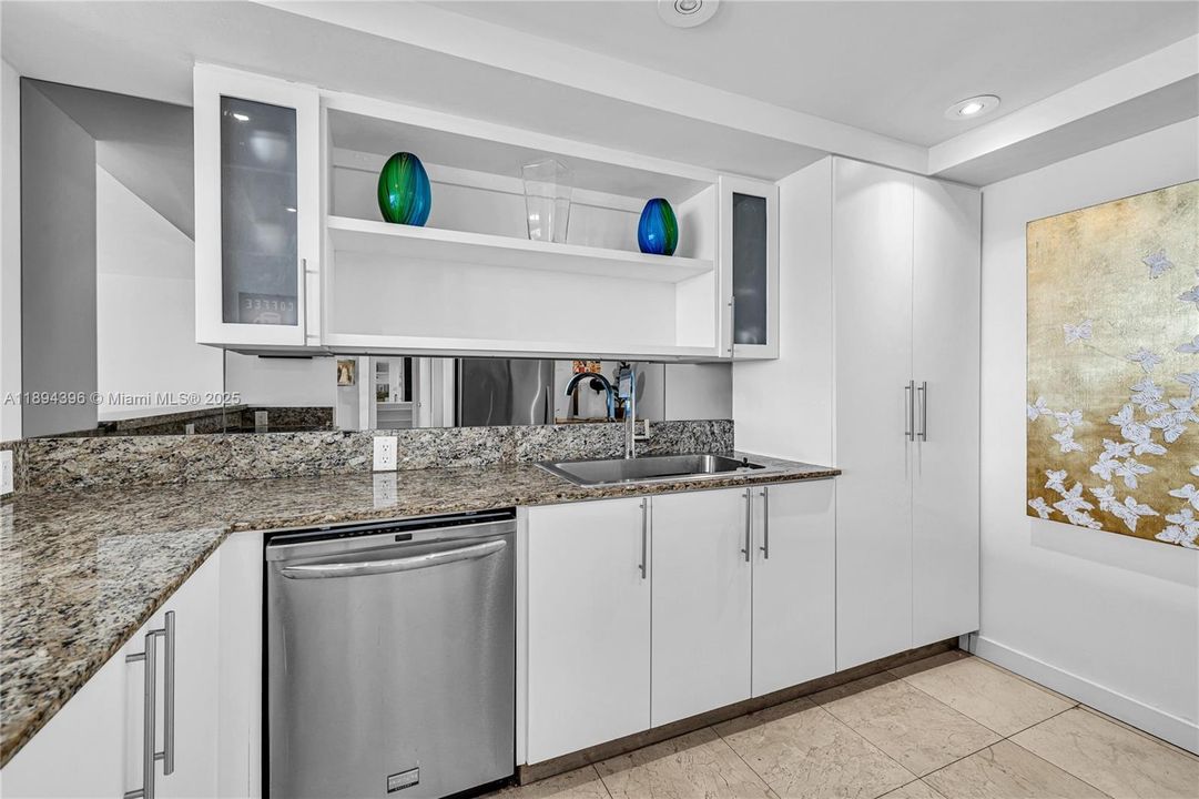 Recientemente alquilado: $4,200 (1 camas, 1 baños, 1027 Pies cuadrados)