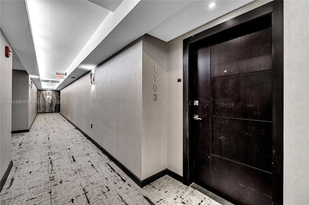 Recientemente alquilado: $4,200 (1 camas, 1 baños, 1027 Pies cuadrados)