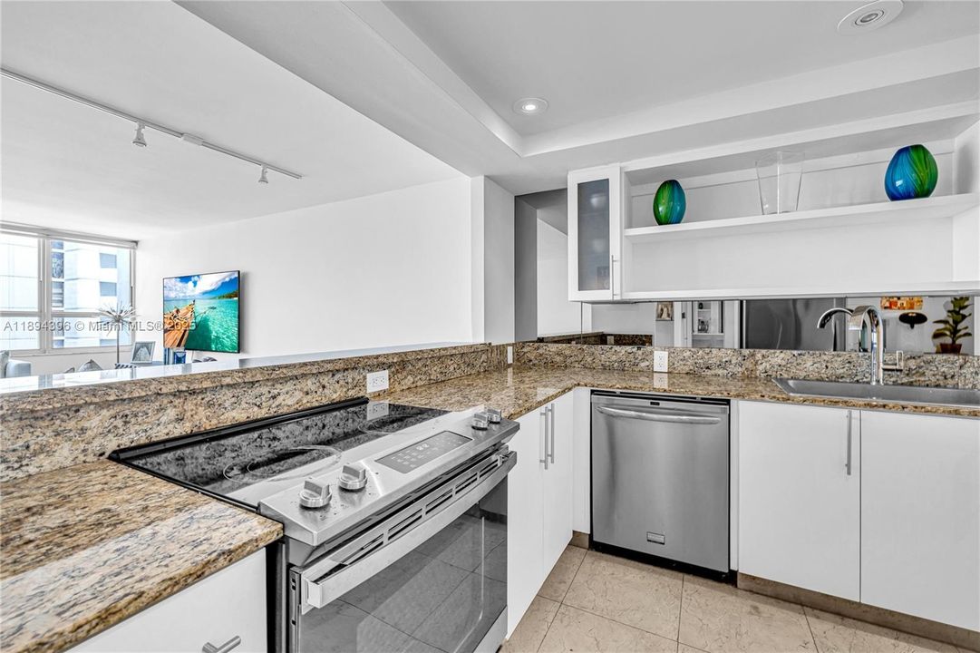 Recientemente alquilado: $4,200 (1 camas, 1 baños, 1027 Pies cuadrados)