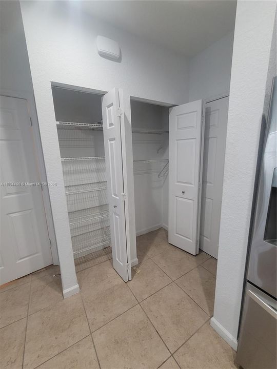 Недавно арендовано: $2,900 (3 спален, 2 ванн, 1768 Квадратных фут)