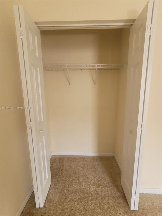 3rd bed closet