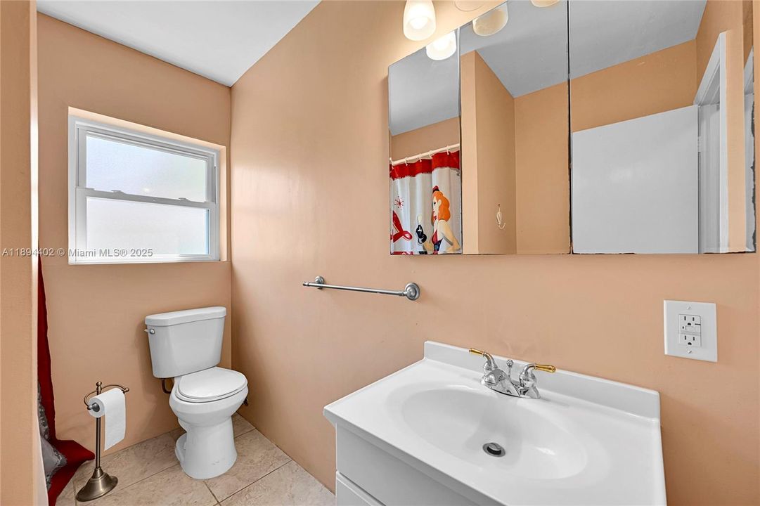 For Sale: $809,900 (2 beds, 2 baths, 1710 Square Feet)
