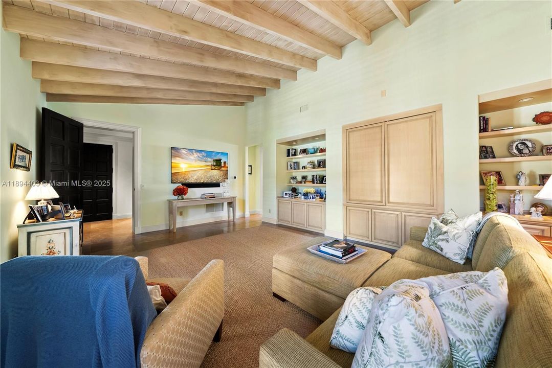 For Sale: $45,000,000 (6 beds, 8 baths, 13392 Square Feet)