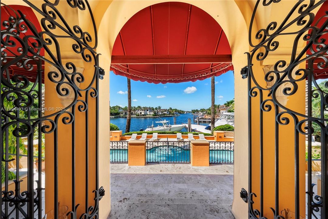 For Sale: $45,000,000 (6 beds, 8 baths, 13392 Square Feet)