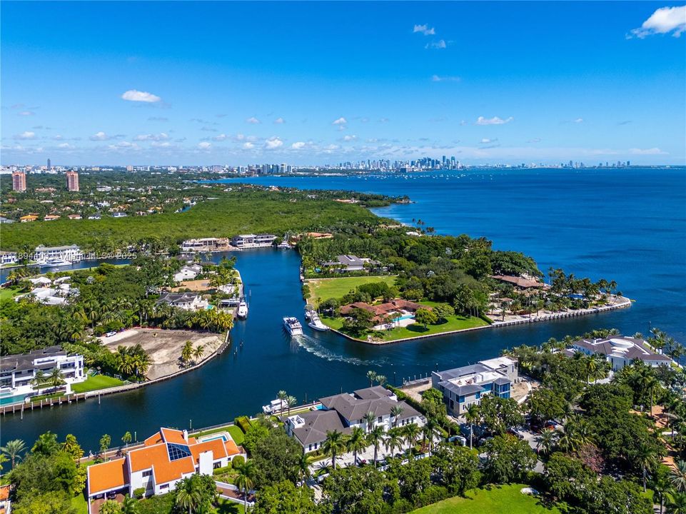 For Sale: $45,000,000 (6 beds, 8 baths, 13392 Square Feet)