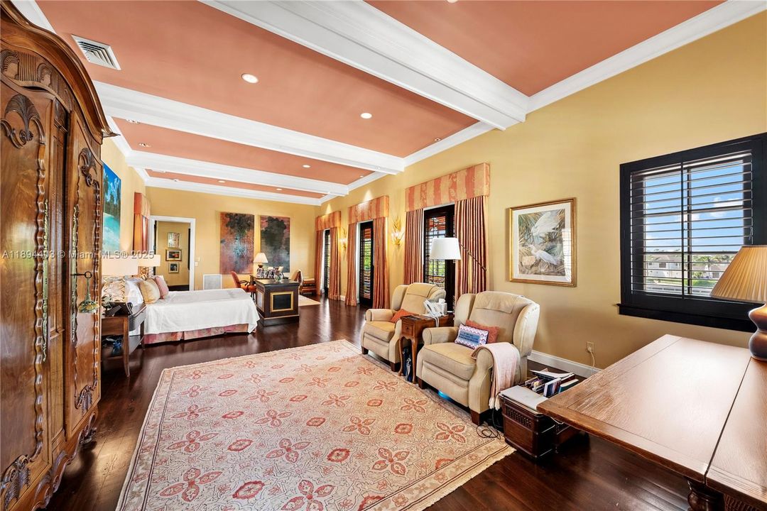 For Sale: $45,000,000 (6 beds, 8 baths, 13392 Square Feet)